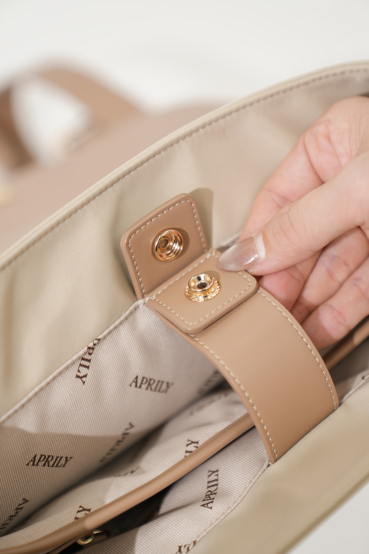 大人気✨ APRILY アプリリー マルチウェイキャリア リュック ブラック APRILY / マルチウェイキャリアリュック