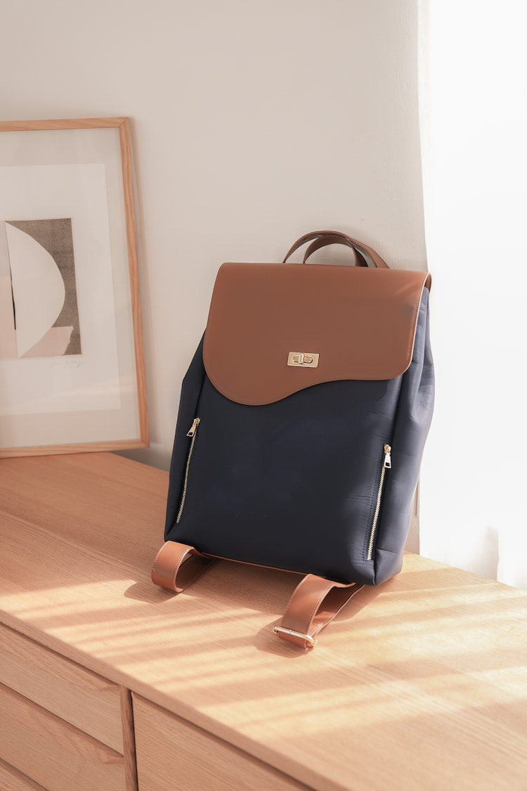 APRILY / マルチウェイキャリアリュック