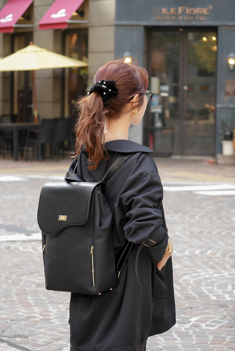 大人気✨ APRILY アプリリー マルチウェイキャリア リュック ブラック APRILY / マルチウェイキャリアリュック